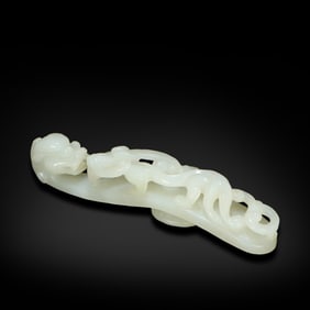 Qing Dynasty White jade belt hook with "dragon teaching son" pattern