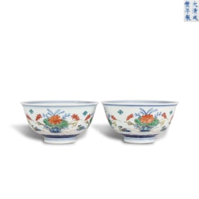 Qing Dynasty Xianfeng period Pair of doucai bowls with "Full Pond Beauty"