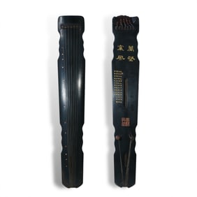 Ming Dynasty or earlier Lianzhu-style guqin named "Ten Thousand Valleys with the Wind in Pines" and