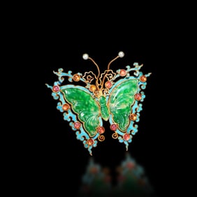 19th century Gilt and kingfisher feather inlaid jadeite butterfly-shaped brooch