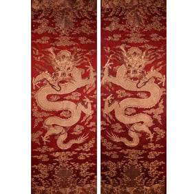Qing Dynasty A pair of Hanging Screens with Gold Thread Embroidery of Dragon Patterns