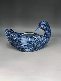 MING DYNASTY BLUE AND WHITE DUCK WASH