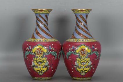 A PAIR OF QING DYNASTY ENAMEL-PAINTED VASES