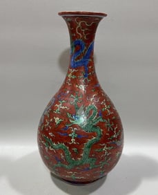 MING DYNASTY BLUE AND WHITE PORCELAIN WITH DRAGON DESIGN AND FIVE-COLOR JADE POT SPRING