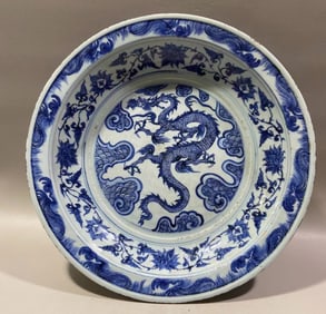 YUAN DYNASTY BLUE AND WHITE DRAGON PATTERN PLATE