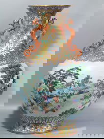 QING DYNASTY ENAMEL-PAINTED CHILDREN'S PLAY VASE