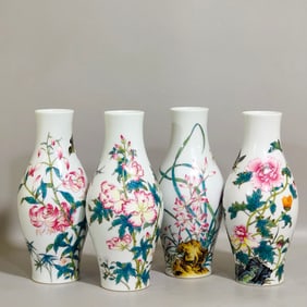 A SET OF QING DYNASTY ENAMEL-PAINTED OLIVE-SHAPED VASES WITH INSCRIBED POEMS