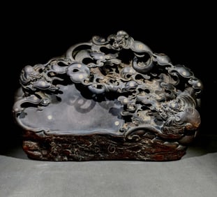 TOP-QUALITY DUAN INKSTONE FROM THE QING DYNASTY