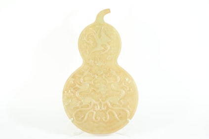 TANG DYNASTY JADE GOURD