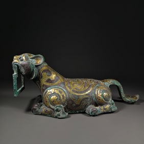 WARRING STATES PERIOD GOLD AND SILVER INLAID TIGER