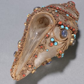 QING DYNASTY CRYSTAL FARROW