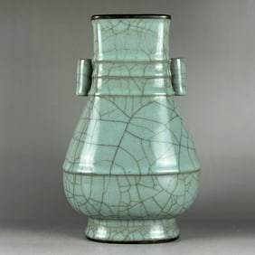 SONG DYNASTY GE WARE BOTTLE
