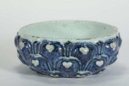 MING DYNASTY BLUE AND WHITE WASHER