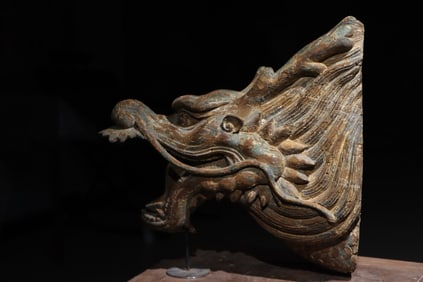 MING DYNASTY WOODEN DRAGON HEAD