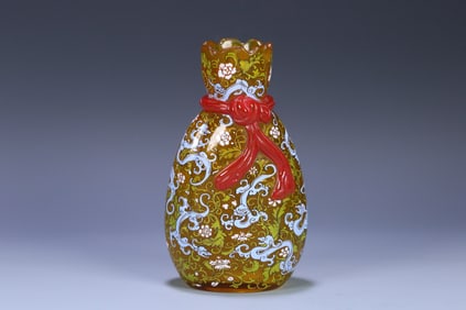 QING DYNASTY PAINTED POLYCHROME BOTTLE