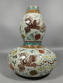 YUAN DYNASTY RED AND GREEN ENAMEL GOURD BOTTLE