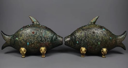 WARRING STATES PERIOD GOLD AND SILVER FISH
