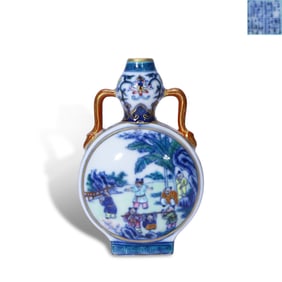 Qing Dynasty Qianlong period, Small Doucai double-gourd vase with ribbon ears, decorated with