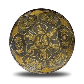 Tang Dynasty Silver-gilt plate with Persian figural