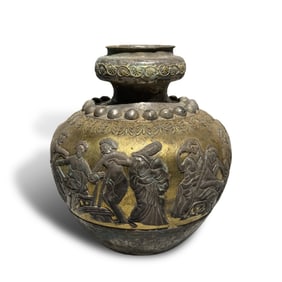 Tang Dynasty Silver-gilt jar with Persian figural