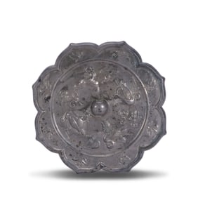 Tang Dynasty Bronze lotus-shaped mirror with four bird patterns