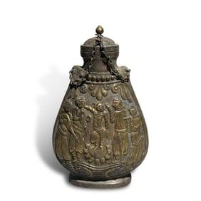 Tang Dynasty Silver-gilt flattened ewer with Persian figural