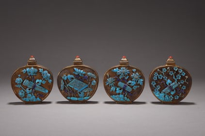 A SET OF SILVER-GILT KINGFISHER FEATHER SNUFF BOTTLES