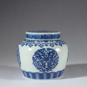 BLUE AND WHITE LOTUS SCROLL PATTERN COVERED JAR