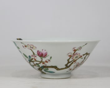 YONGZHENG PERIOD ENAMEL PAINTED FLORAL CONICAL BOWL