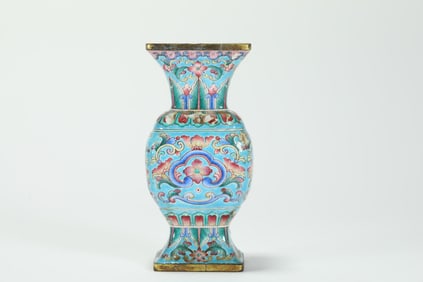 QING DYNASTY COPPER-BODIED PAINTED ENAMEL SQUARE VASE