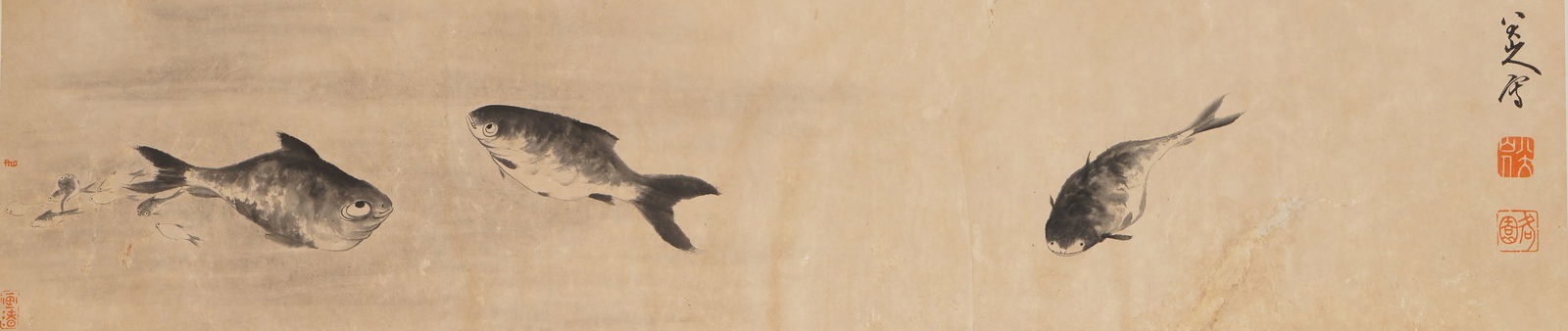 Bada Shanren Fish: Name Bada Shanren Fish Dimensions 28*132cm Condition Additional photographs and condition reports are available upon request as a courtesy to our clients. Any condition report repre