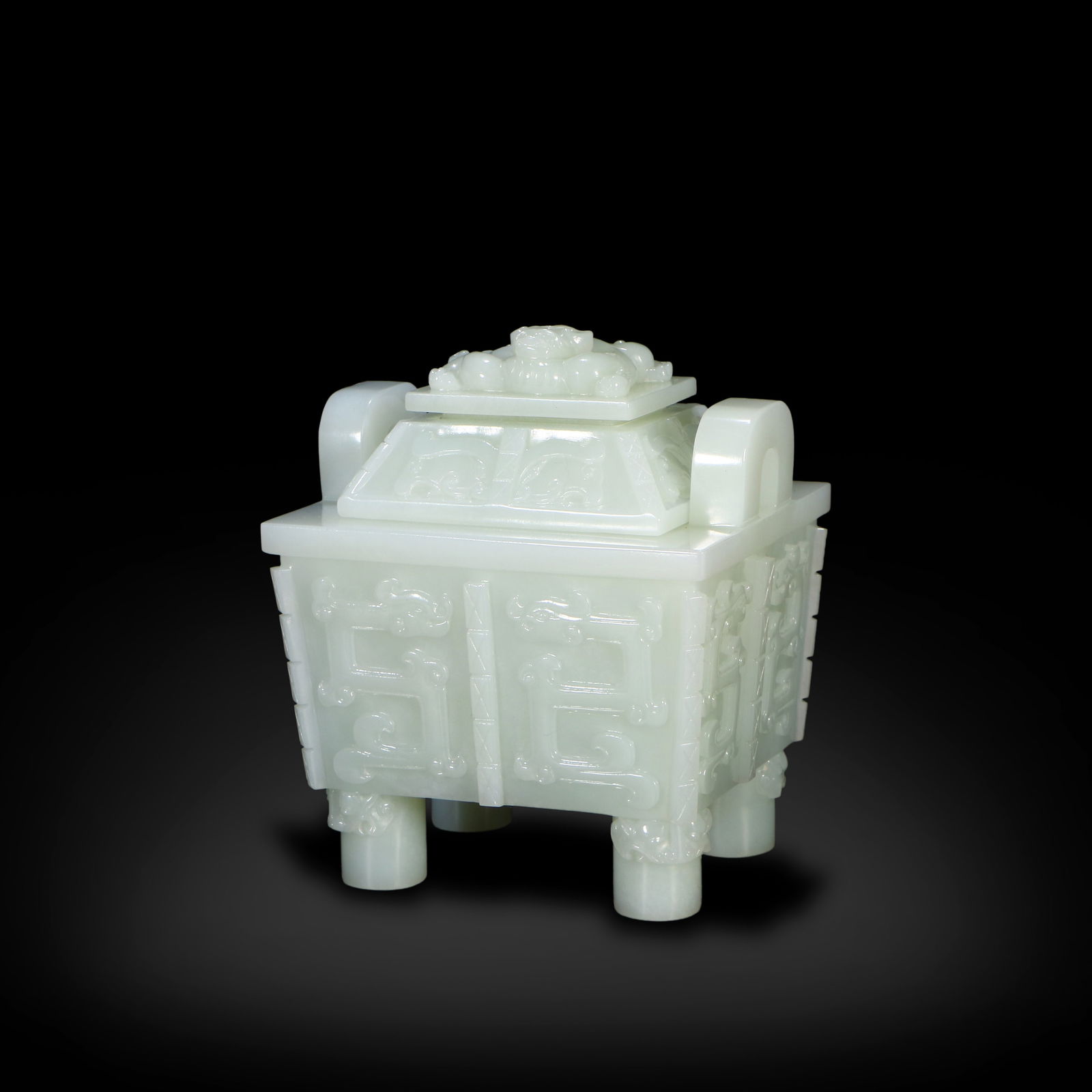 Qing Dynasty Hetian white jade tripod carved with chi-dragon patterns (1 of 7)