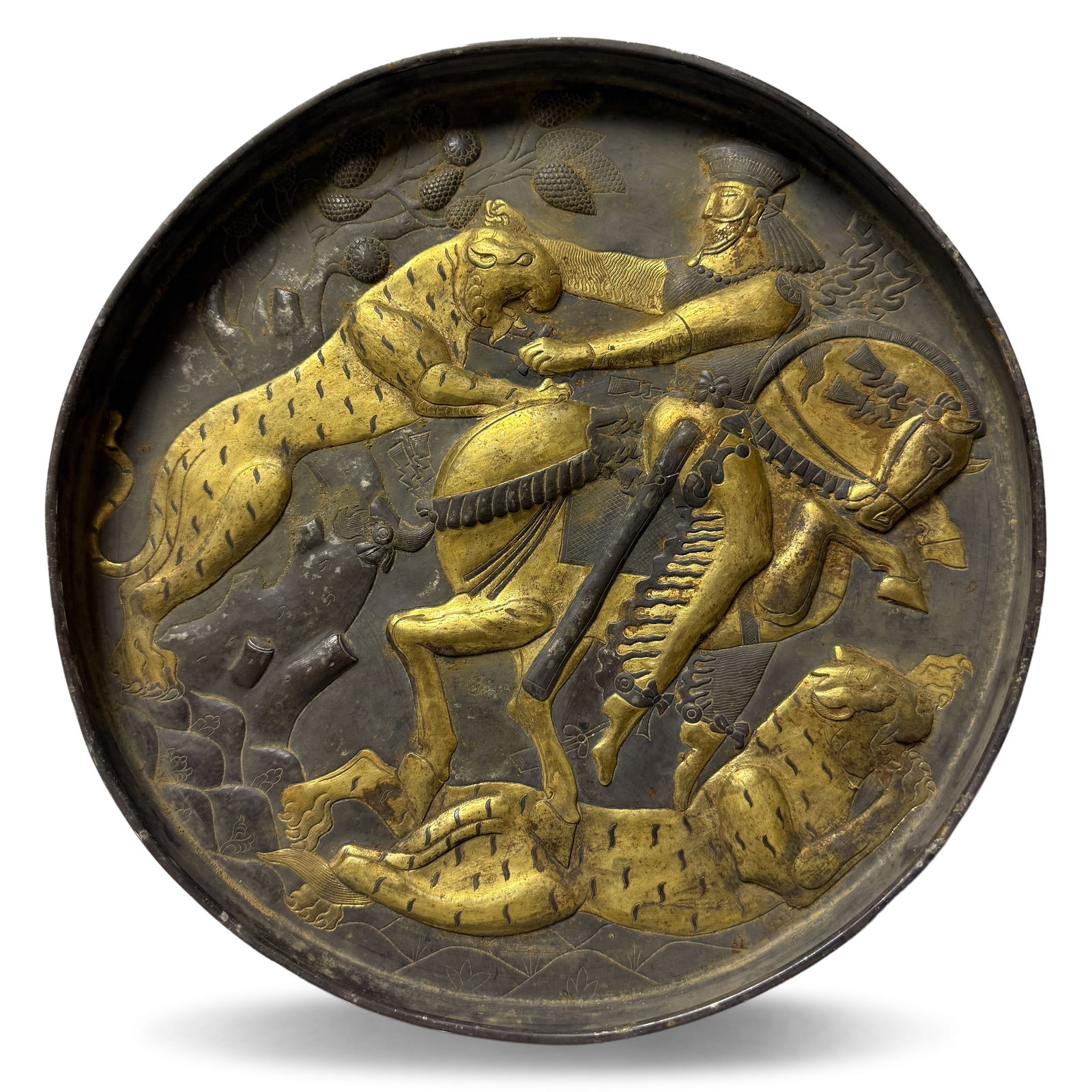Tang Dynasty Silver-gilt plate with Persian hunting (1 of 5)