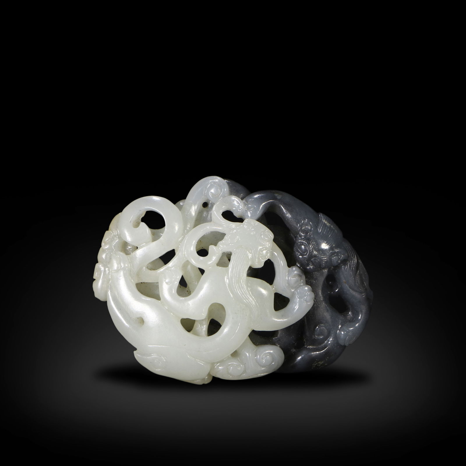 Qing Dynasty Hetian blue and white jade seed material expertly carved pendant with chi-dragon: Name Qing Dynasty Hetian blue and white jade seed material expertly carved pendant with chi-dragon Dimensions H:4.6cm W:6.5cm Condition Additional photographs and condition reports