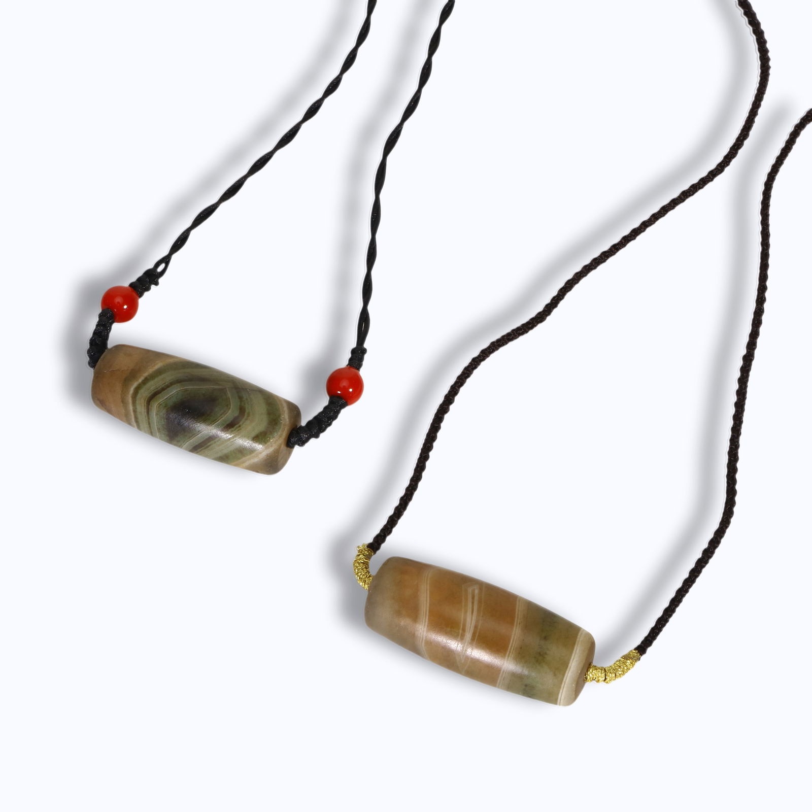 Ming Dynasty or earlier A group of sardonyx beads (1 of 5)