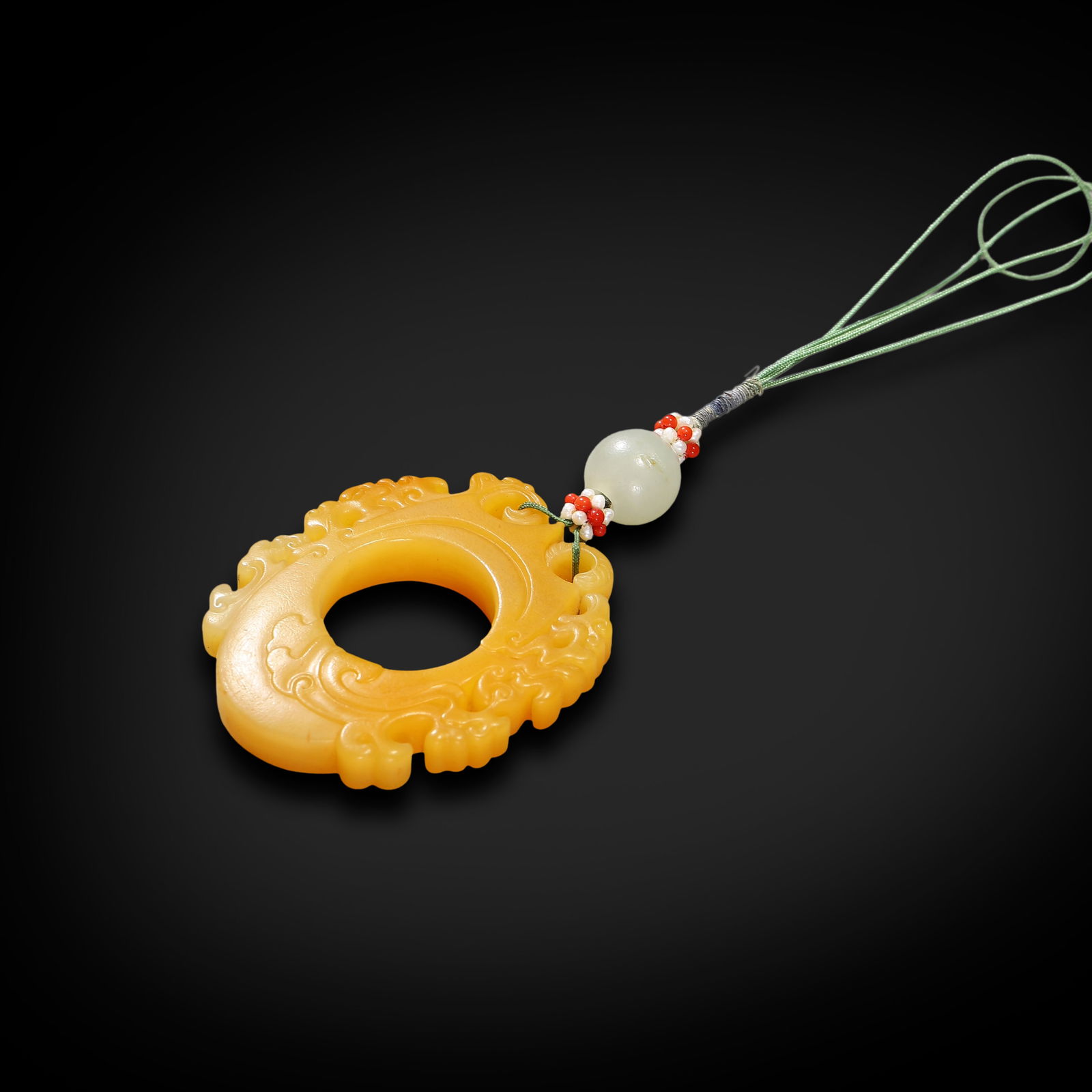 Qing Dynasty Tianhuang stone heart-shaped pendant: Name Qing Dynasty Tianhuang stone heart-shaped pendant Dimensions H:5.5cm Condition Additional photographs and condition reports are available upon request as a courtesy to our clien