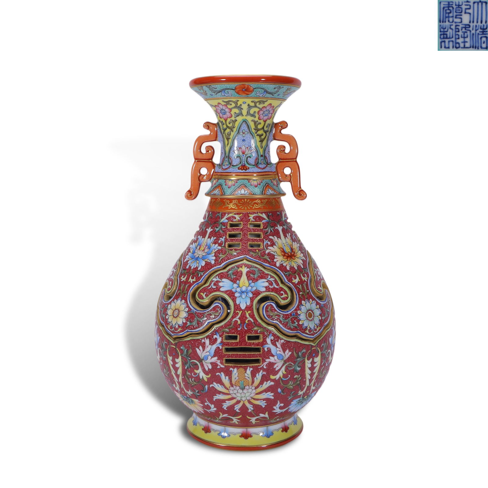 Qing Dynasty Qianlong period,Foreign-color enameled revolving vase with purple-red brocade ground, (1 of 5)