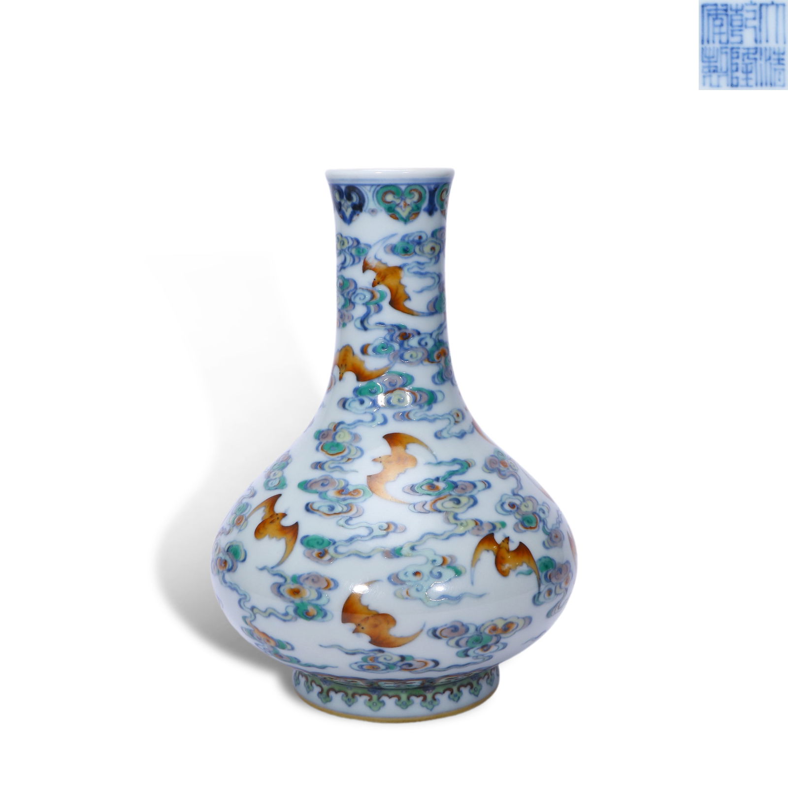Qing Dynasty Qianlong period, Doucai water chestnut-shaped vase with cloud and bat patterns: Name Qing Dynasty Qianlong period, Doucai water chestnut-shaped vase with cloud and bat patterns Dimensions H:17cm D:12.2cm Condition Additional photographs and condition reports are