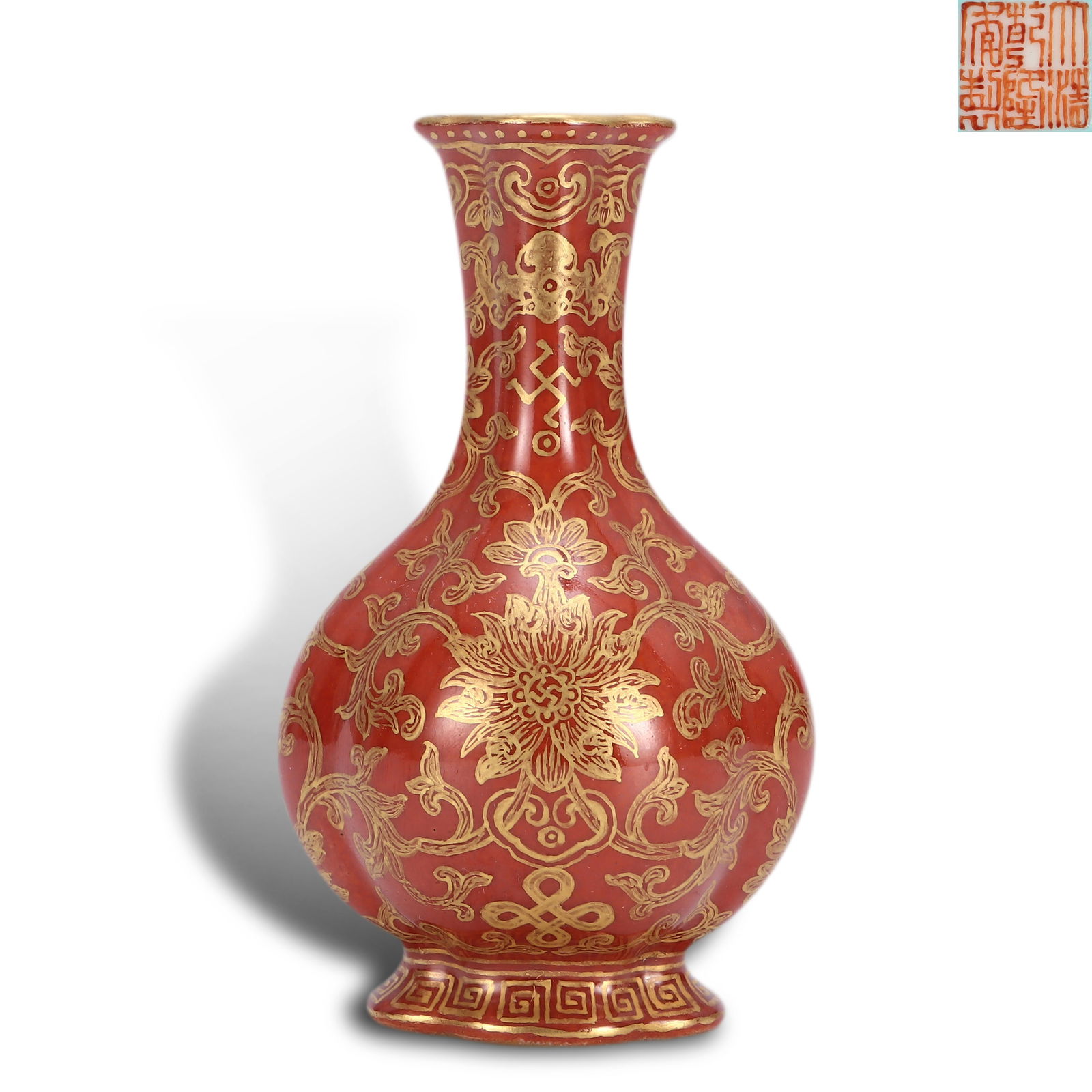 Qing Dynasty Qianlong period, Coral red-ground foreign-color enameled gilded crabapple-shaped small (1 of 6)