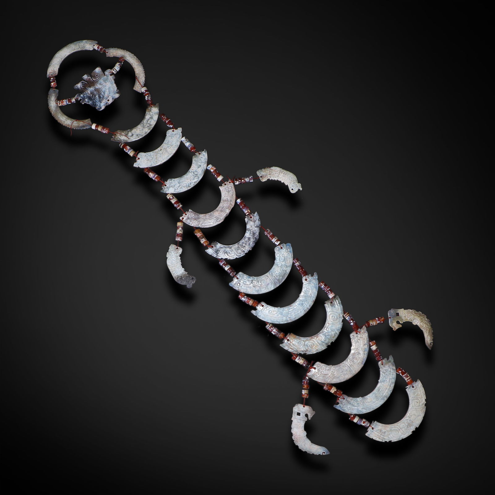 Yu Huang, Western Zhou Dynasty Jade pendant and agate set of jade pendants (1 of 5)