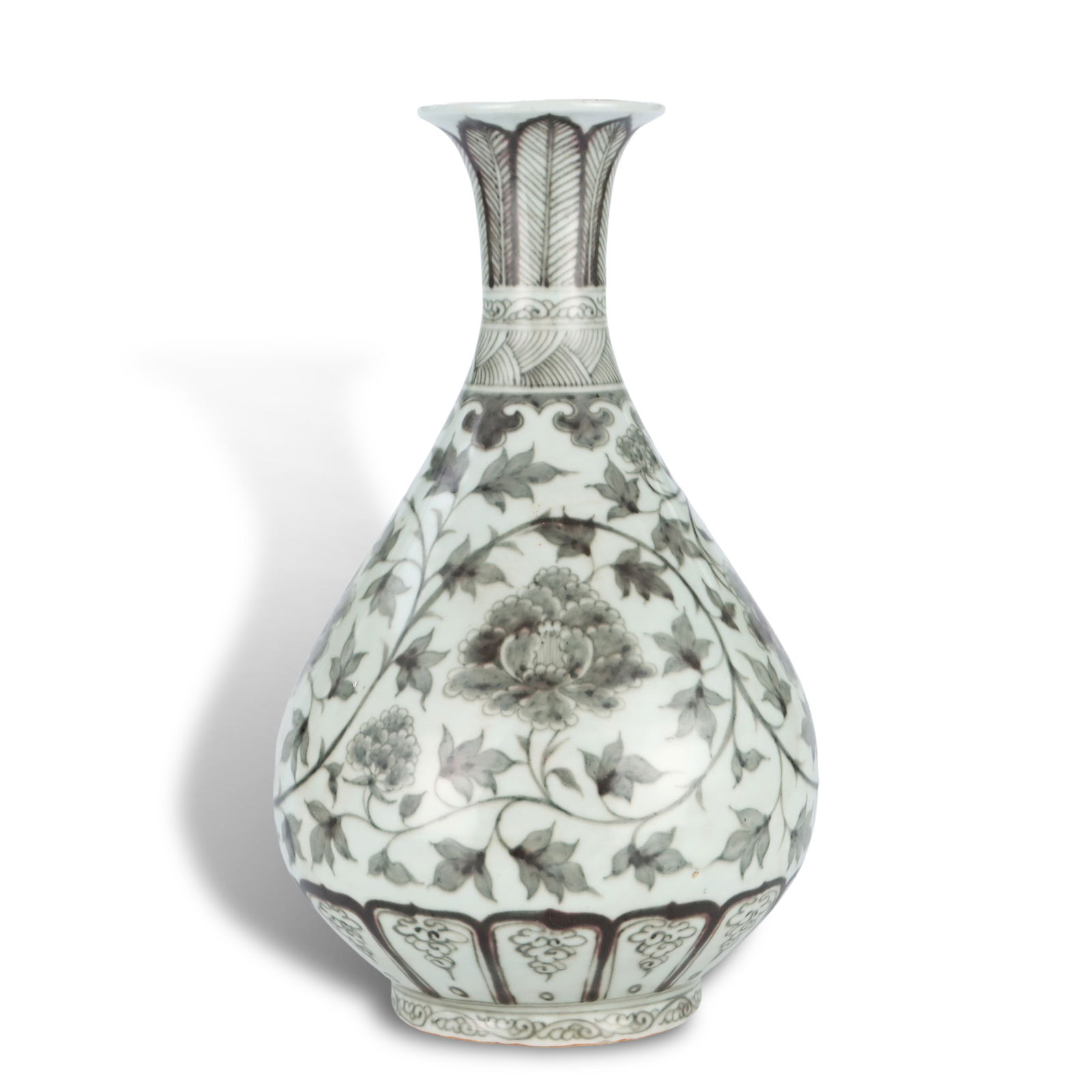 Ming Dynasty Hongwu period, Underglaze red yuhuchun vase with interlocking floral patterns (1 of 6)