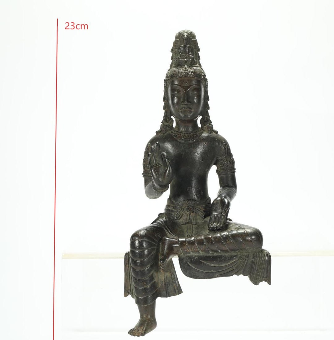DALI BODHISATTVA OF THE SONG DYNASTY: Name DALI BODHISATTVA OF THE SONG DYNASTY Dimensions H:23CM Condition Additional photographs and condition reports are available upon request as a courtesy to our clients. Any condi