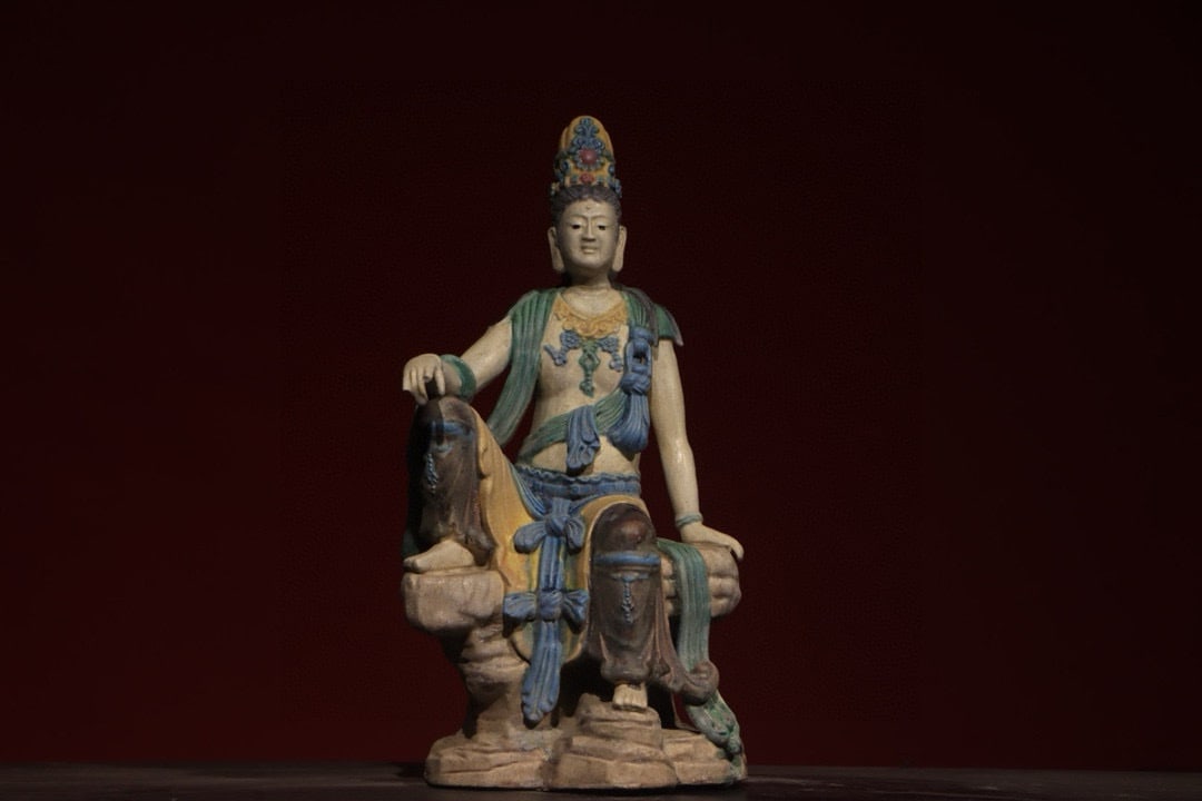 MING DYNASTY TRICOLOR GLAZED BODHISATTVA: Name MING DYNASTY TRICOLOR GLAZED BODHISATTVA Dimensions H:38CM Condition Additional photographs and condition reports are available upon request as a courtesy to our clients. Any c