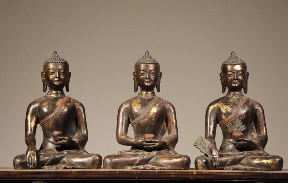 QING DYNASTY COPPER-GILT SHAKYAMUNI BUDDHA: Name QING DYNASTY COPPER-GILT SHAKYAMUNI BUDDHA Dimensions H:40CM L:28CM Condition Additional photographs and condition reports are available upon request as a courtesy to our client