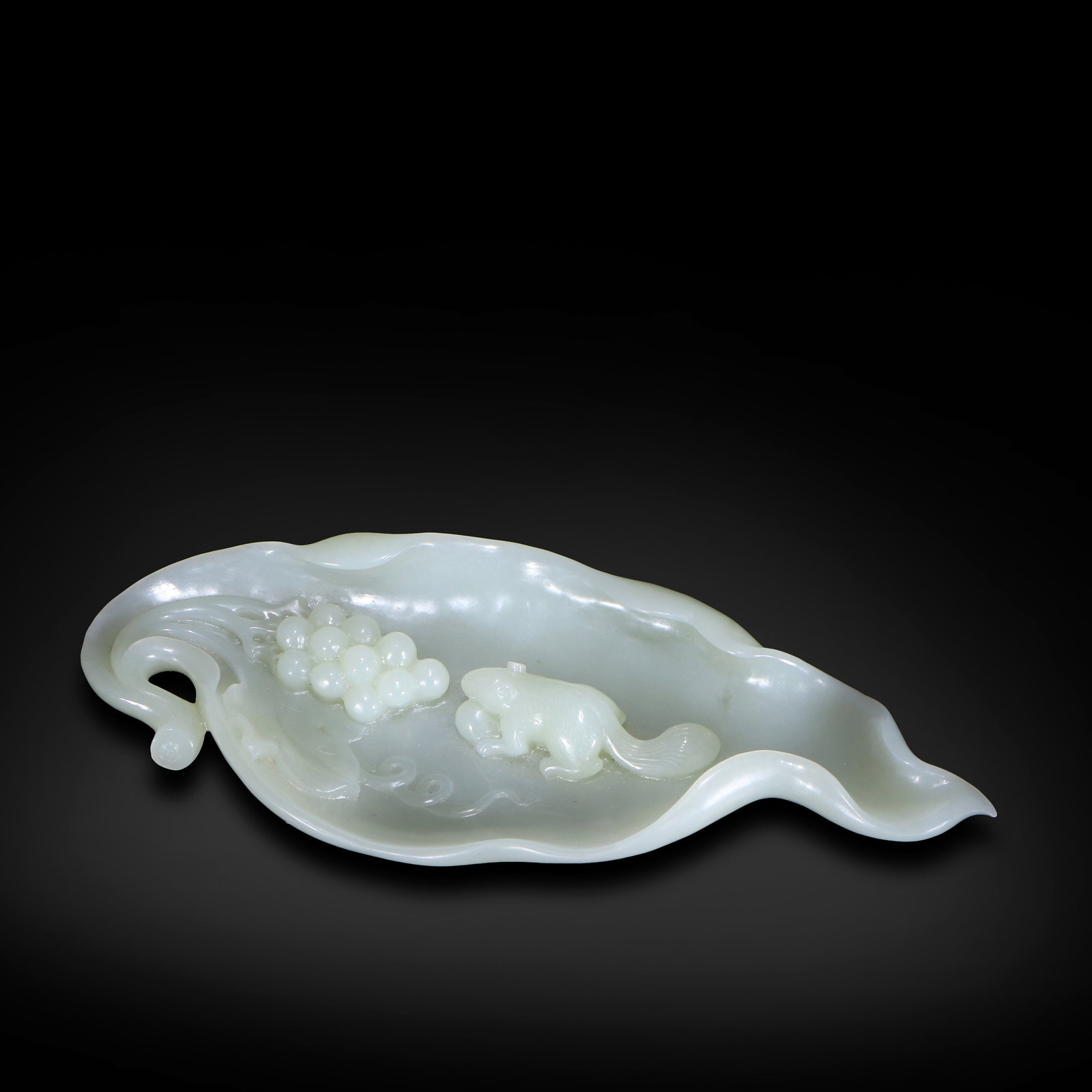 Qing Dynasty Hotan White Jade Carved Brush Washer with Squirrel and Grape Pattern (1 of 4)