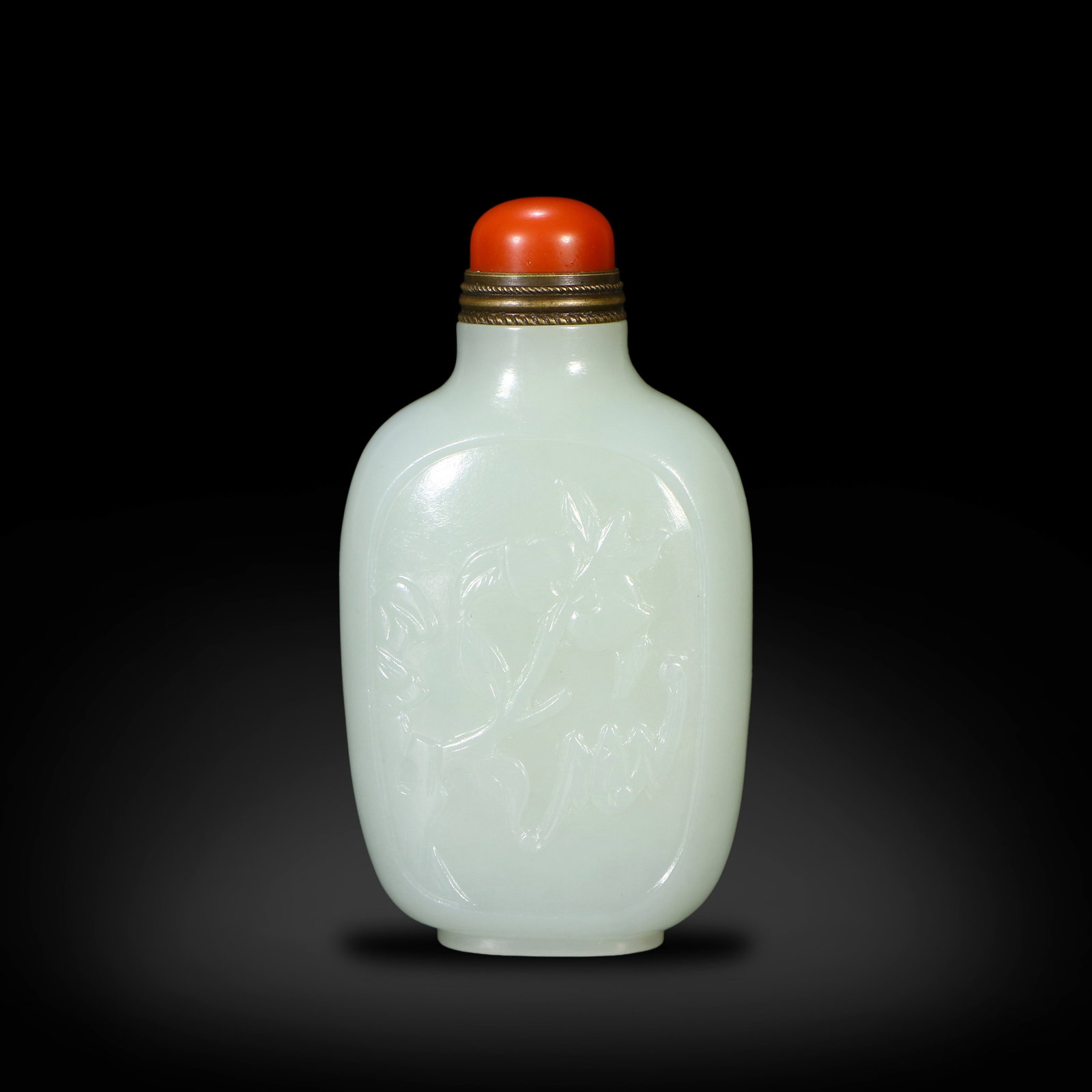 Qing Dynasty Hetian white jade snuff bottle carved with fortune-longevity motifs and poems (1 of 4)