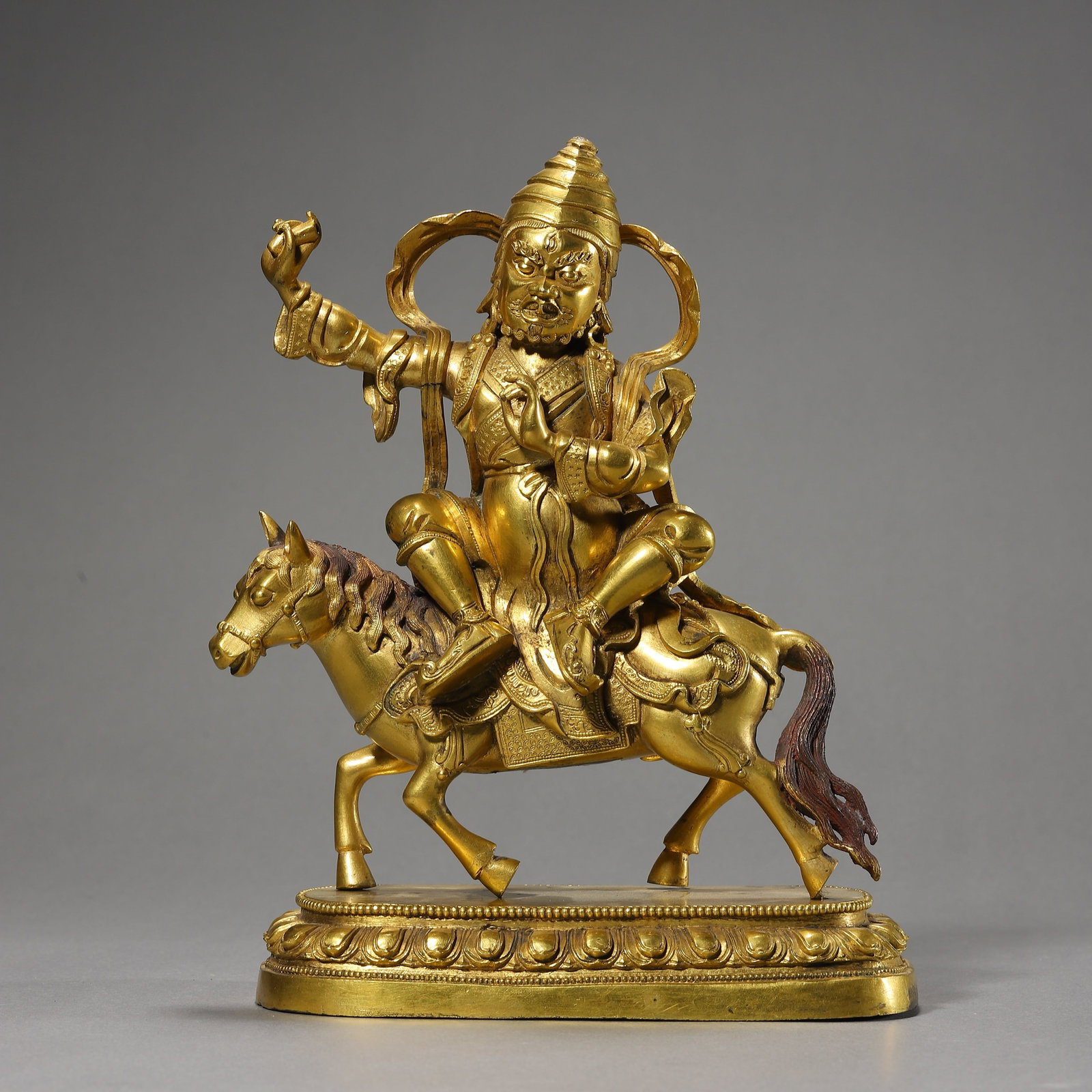 Qing Dynasty Gilt-bronze statue of Palden Lhamo (1 of 9)