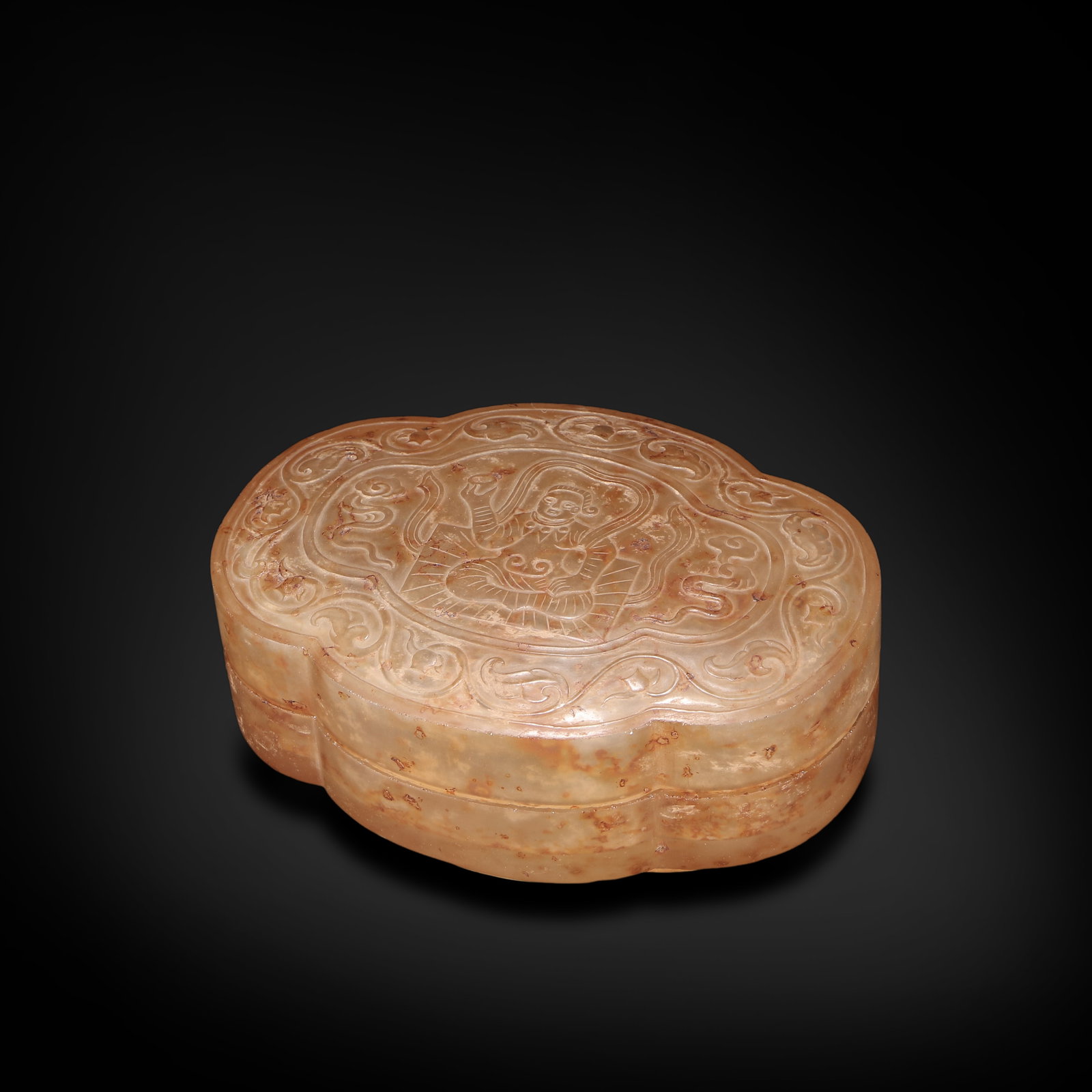 Tang Dynasty Crystal-carved foreigner-themed covered box (1 of 4)