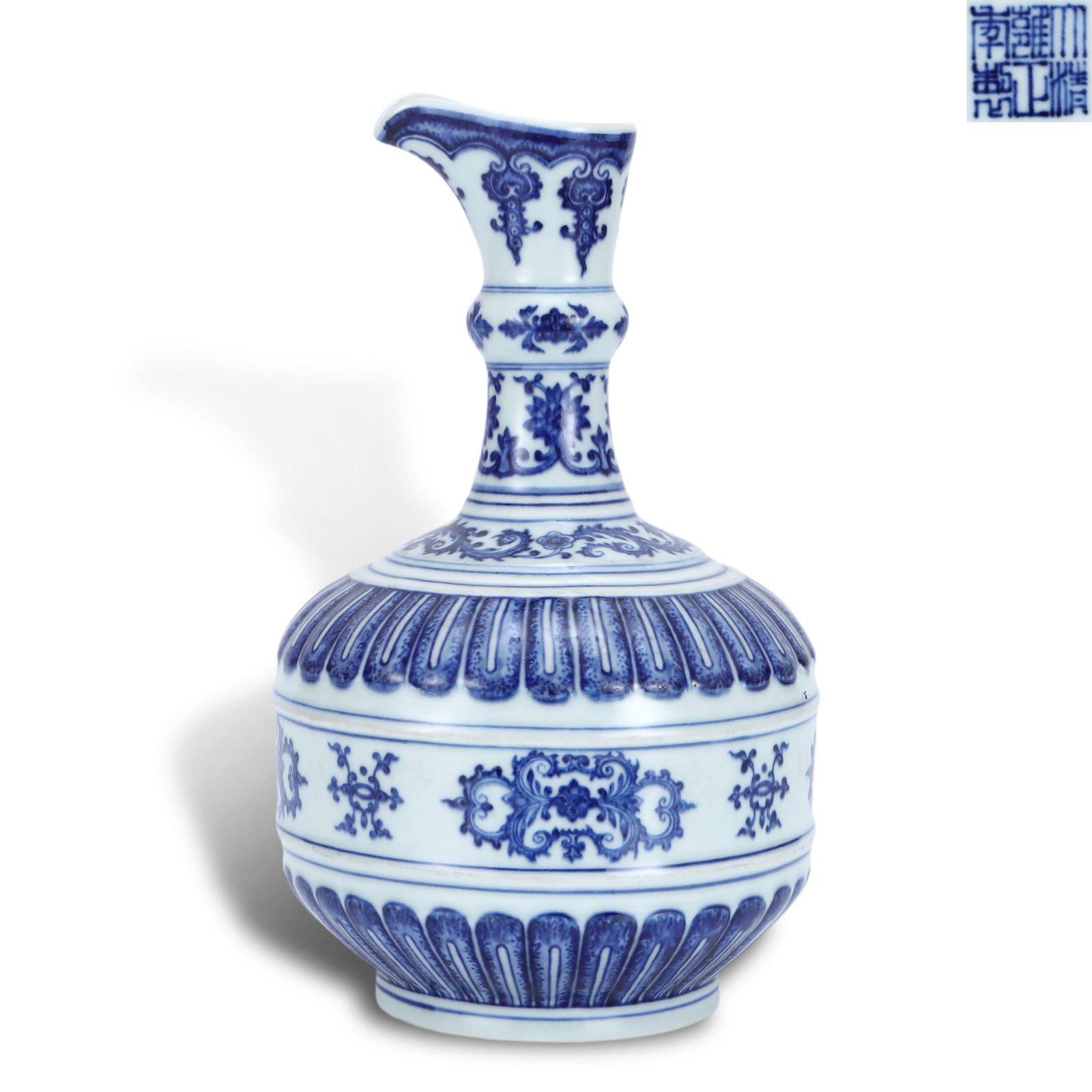 Qing Dynasty Yongzheng period, Blue-and-white ewer with chrysanthemum petal and floral patterns: Name Qing Dynasty Yongzheng period, Blue-and-white ewer with chrysanthemum petal and floral patterns Dimensions H:25.5cm D:15.5cm Condition Additional photographs and condition repo