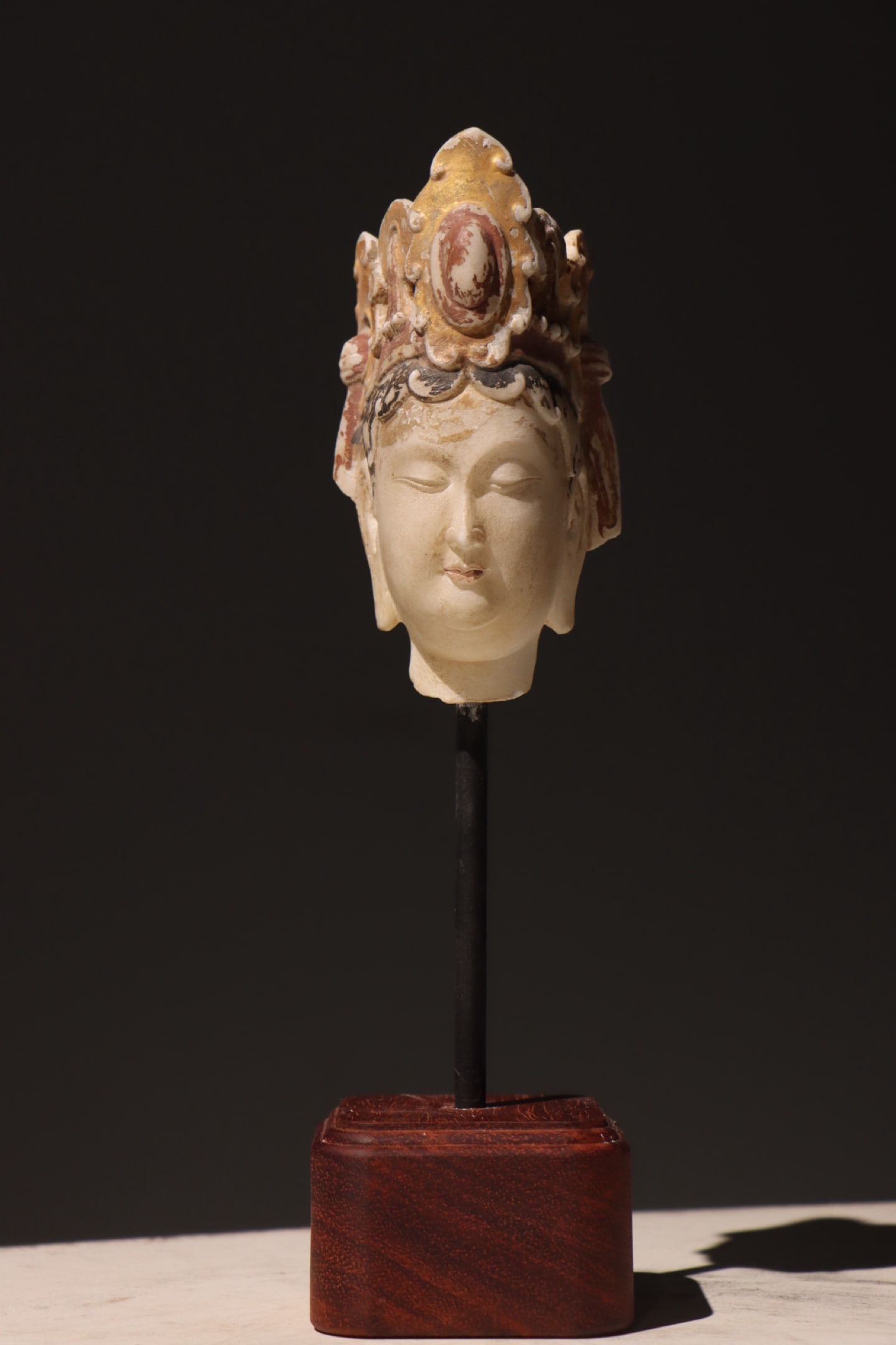 Northern Qi Dynasty,White marble carved Avalokite?vara head: Name Northern Qi Dynasty,White marble carved Avalokite?vara head Dimensions H:14cm Description